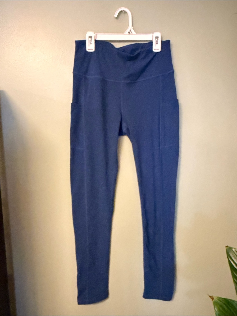 Cambivo Navy High-Waisted Leggings with Pockets | Size Medium